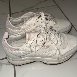 reebok off white and light mauve sneakers